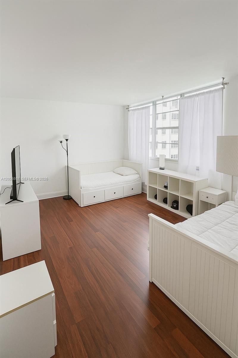 905 Brickell Bay Dr , Unit 1022, Miami, FL 33131 Photo
