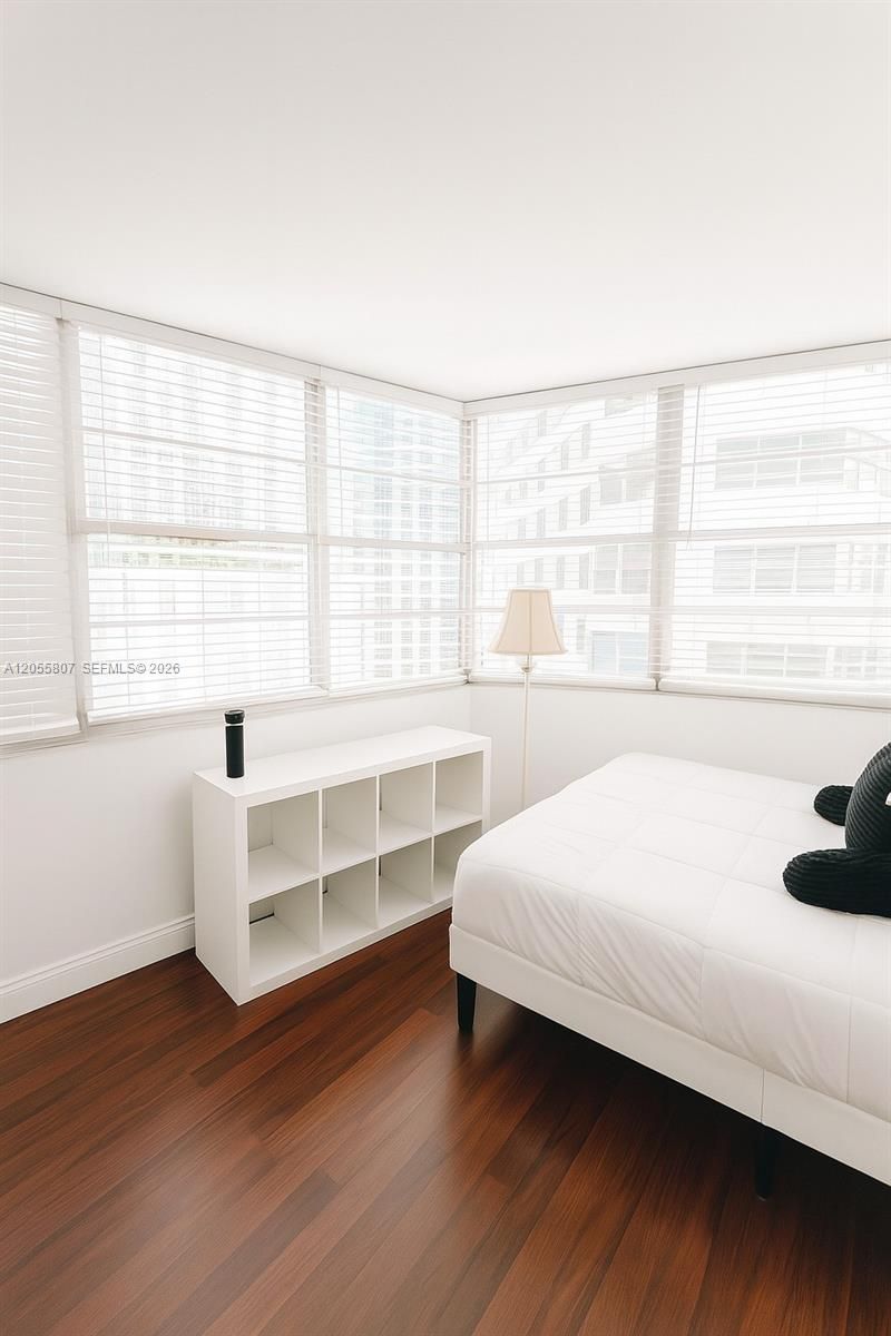 905 Brickell Bay Dr , Unit 1022, Miami, FL 33131 Photo