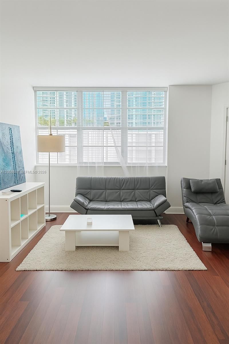 905 Brickell Bay Dr , Unit 1022, Miami, FL 33131 Photo