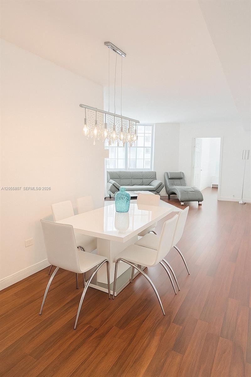 905 Brickell Bay Dr , Unit 1022, Miami, FL 33131 Photo