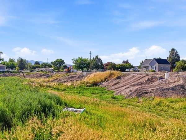 235 W 370 N, Unit 16, Smithfield, UT 84335