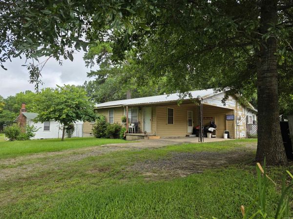 2005 Andrys Ave, Mena, AR 71953