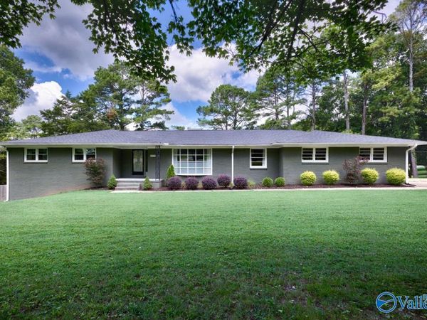 8620 Valley View Drive, Huntsville, AL 35802