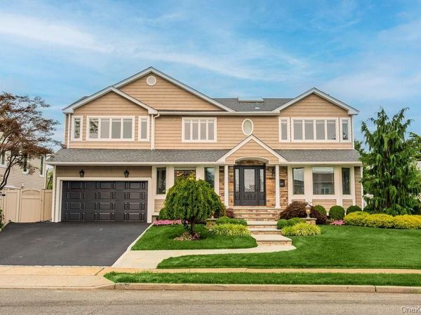 3343 Seawane Drive , Merrick, NY 11566