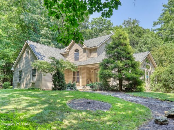 307 Grassy Pond Road, Sweet Valley, PA 18656