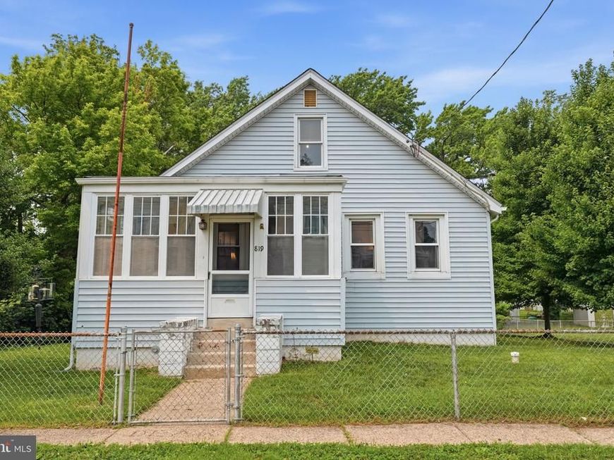 819 Pennsylvania Avenue, Croydon, PA 19021 Main Photo