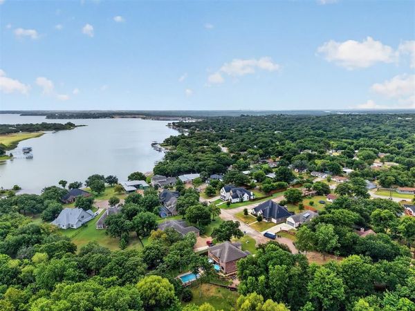 308 Familia Court, Azle, TX 76020