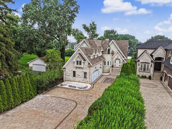 7381 S MADISON Street , Burr Ridge, IL 60527