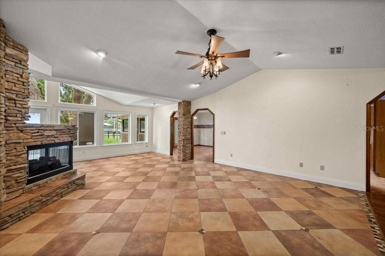 5065 NW 150th Avenue, Morriston, FL 32668 Photo