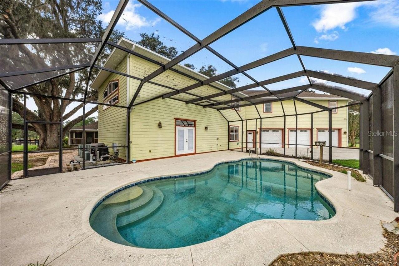 5065 NW 150th Avenue, Morriston, FL 32668 Photo