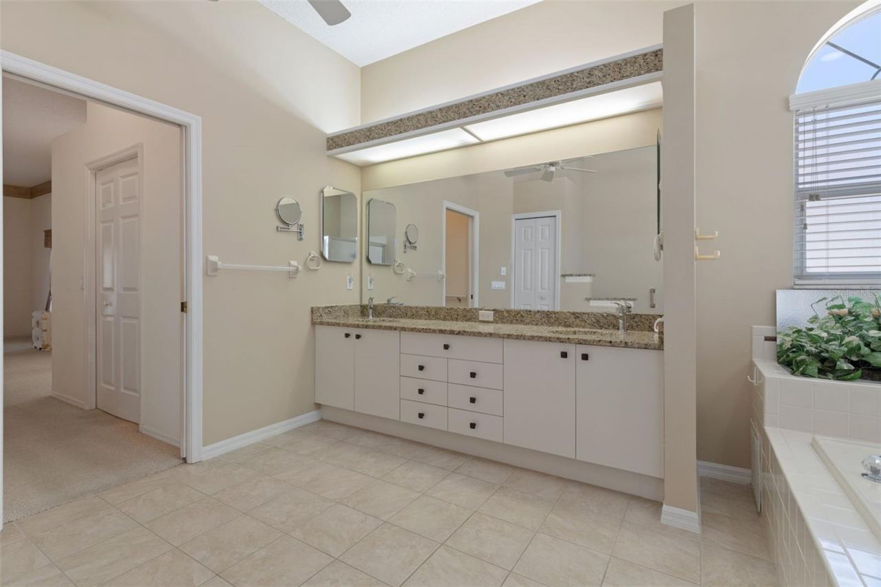 2086 Sparkling Waters Way , Spring Hill, FL 34606 Photo