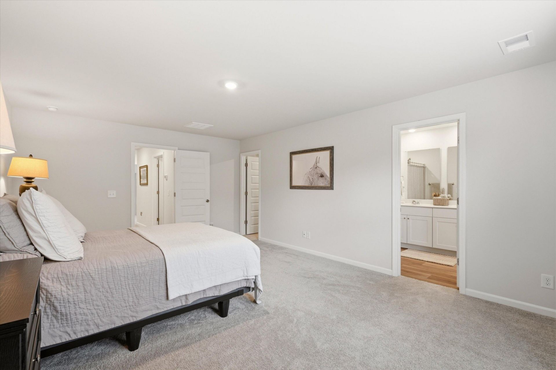 242 Agrarian Avenue Photo 14
