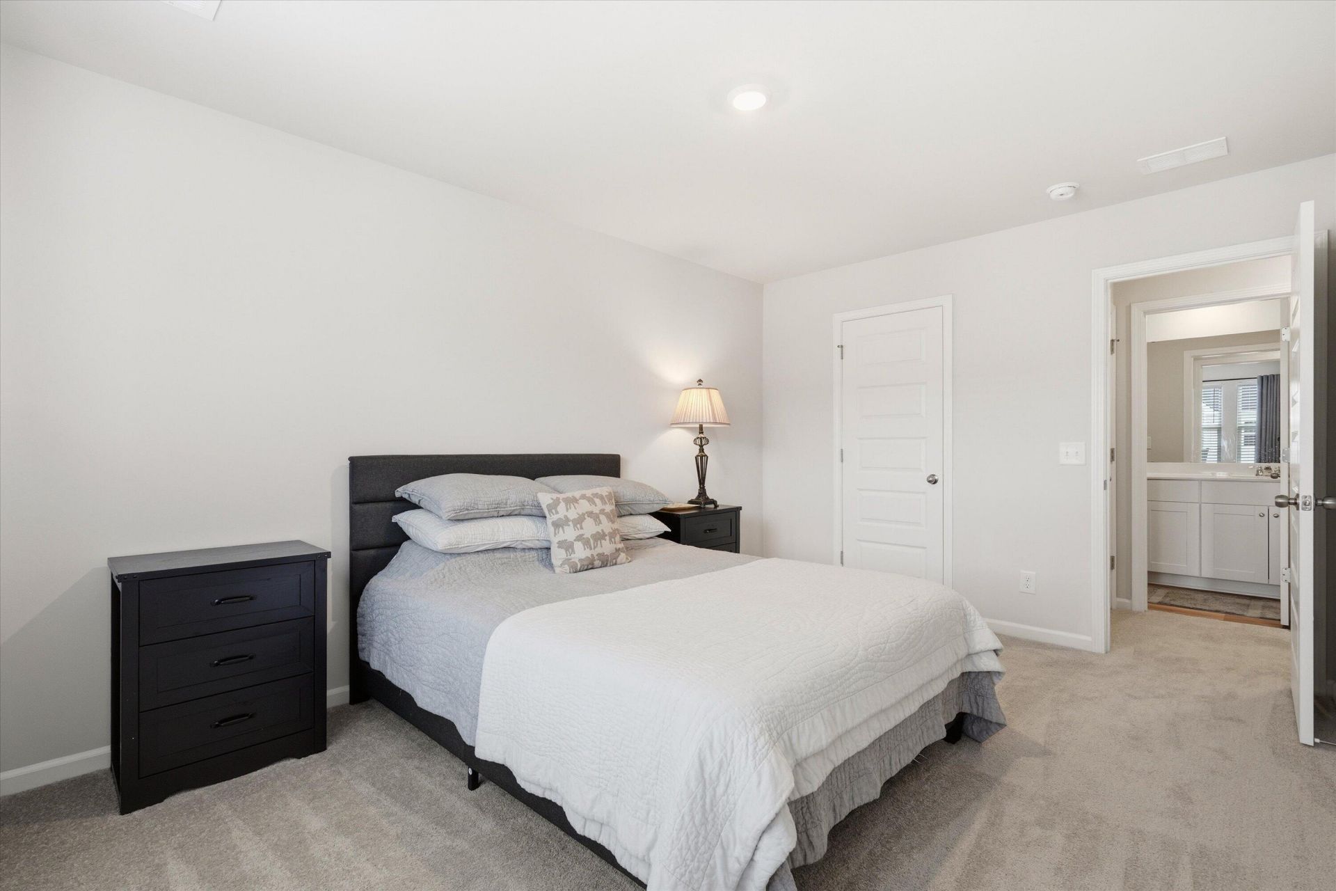 242 Agrarian Avenue Photo 21