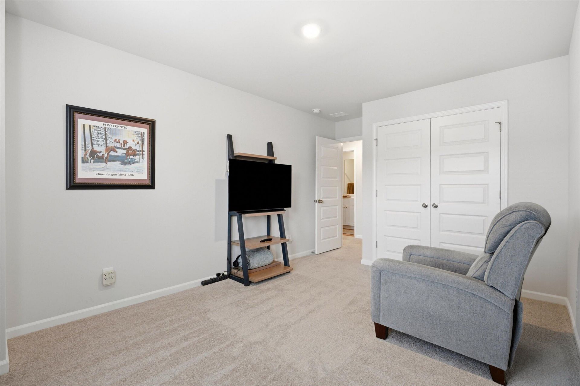 242 Agrarian Avenue Photo 23