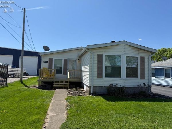2204 River Avenue, Sandusky, OH 44870