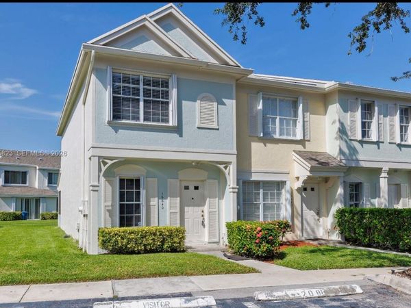 16640 Hemingway Dr, Unit 16640, Weston, FL 33326