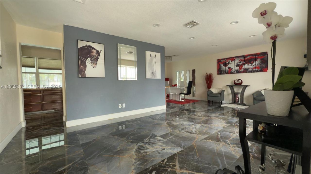 7400 NW 1st Ct, Pembroke Pines, FL 33024 Photo