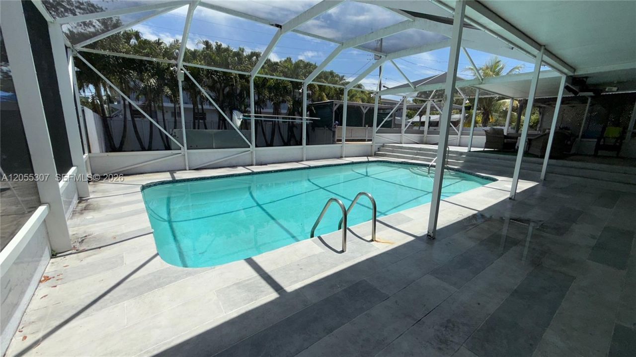 7400 NW 1st Ct, Pembroke Pines, FL 33024 Photo