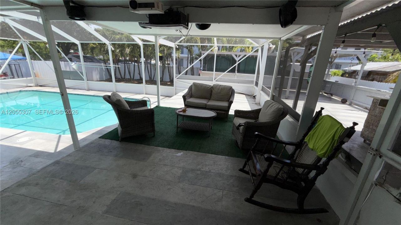 7400 NW 1st Ct, Pembroke Pines, FL 33024 Photo