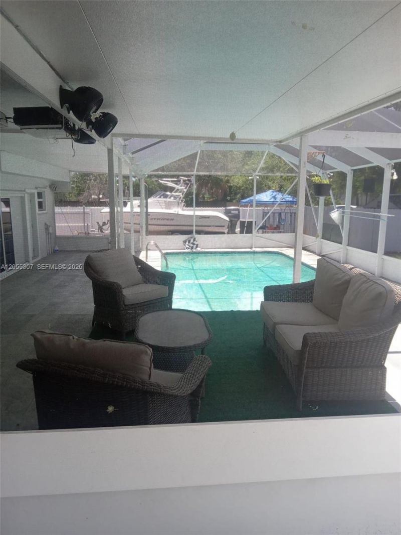7400 NW 1st Ct, Pembroke Pines, FL 33024 Photo