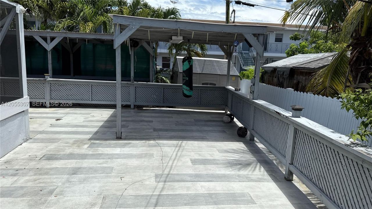 7400 NW 1st Ct, Pembroke Pines, FL 33024 Photo