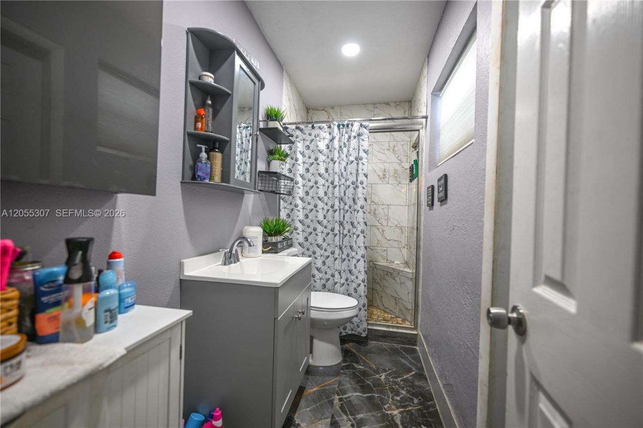 7400 NW 1st Ct, Pembroke Pines, FL 33024 Photo