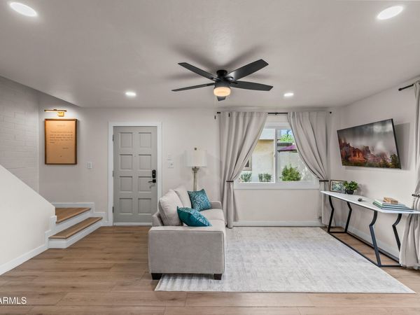 7901 E KEIM Drive, Scottsdale, AZ 85250