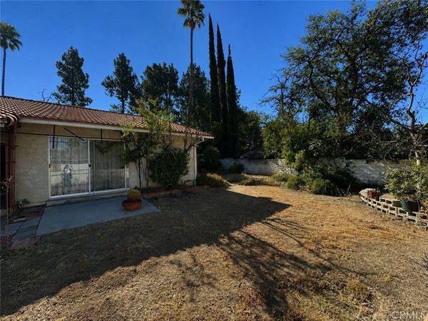 10470 Laramie Avenue , Chatsworth, CA 91311