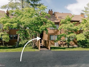 140 20C THE HILL, Unit M-20, BASYE, VA 22810
