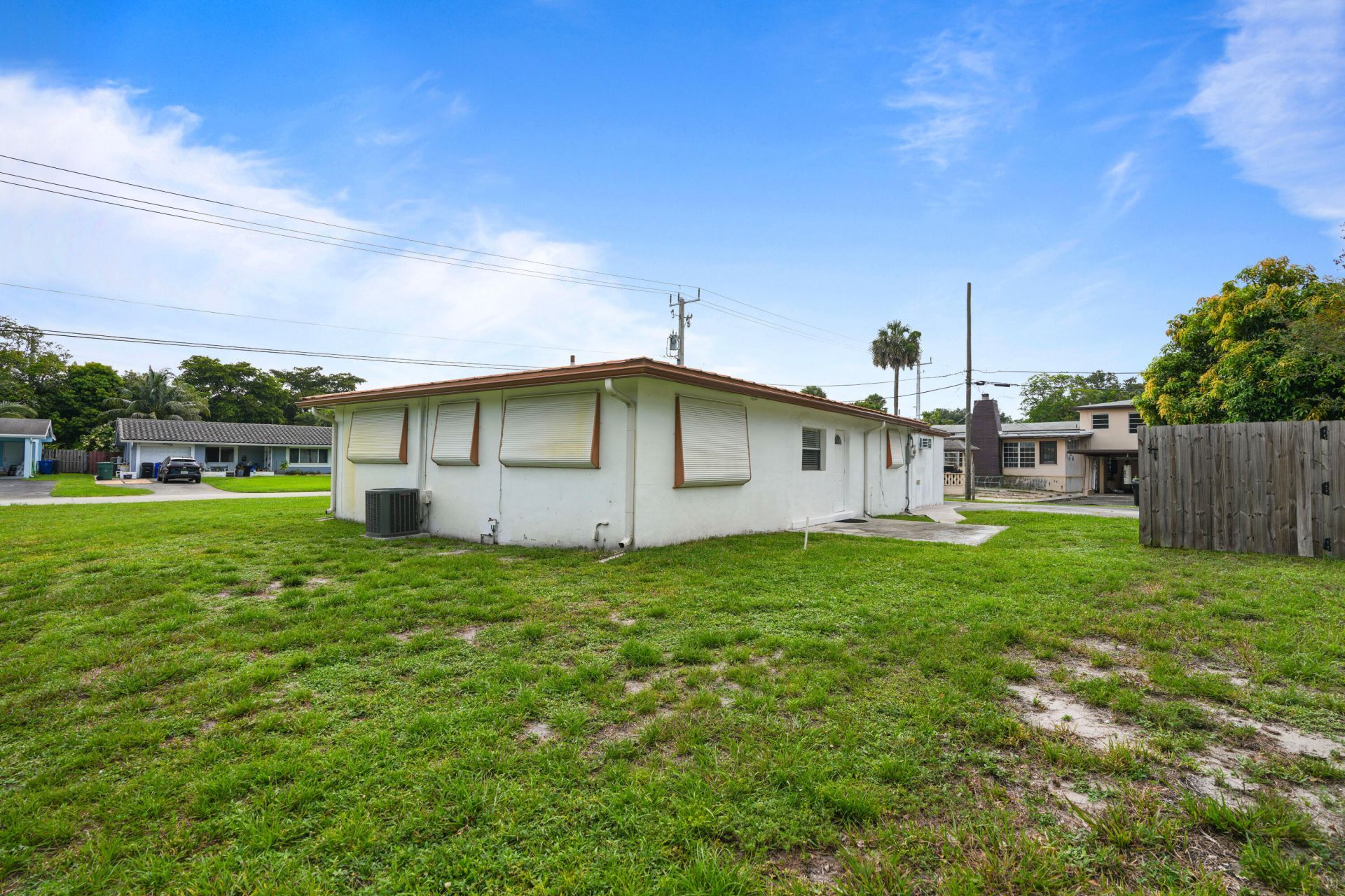 2270 SW 30th Terrace, Fort Lauderdale, FL 33312 Photo