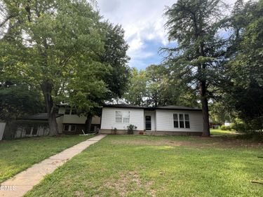 5002 Wickham Road, Raleigh, NC 27606