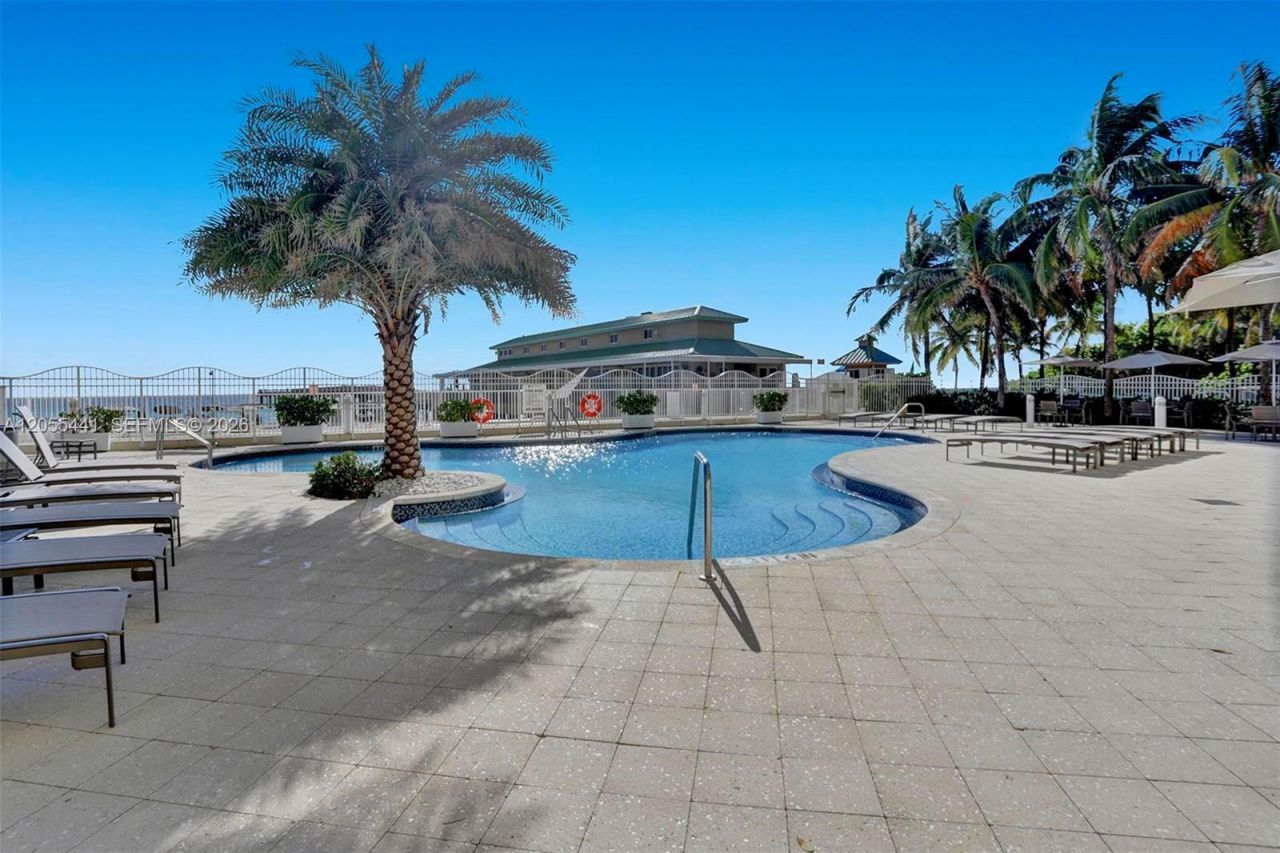 16699 Collins Ave , Unit 1908, Sunny Isles Beach, FL 33160 Photo