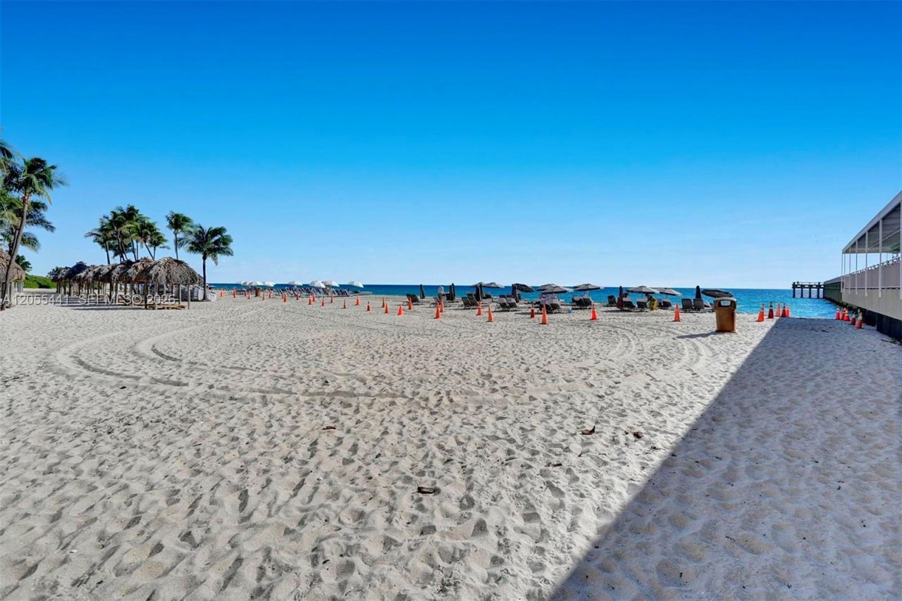 16699 Collins Ave , Unit 1908, Sunny Isles Beach, FL 33160 Photo