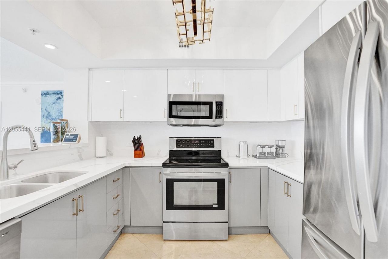 16699 Collins Ave , Unit 1908, Sunny Isles Beach, FL 33160 Photo