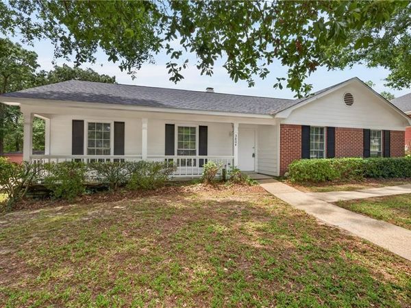 3804 Medford Drive E, Mobile, AL 36693