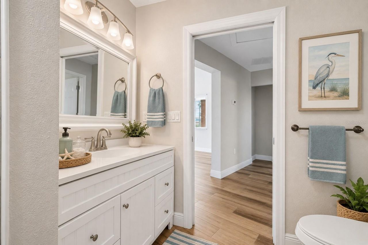 7745 Westmoreland Drive, Sarasota, FL 34243 Photo