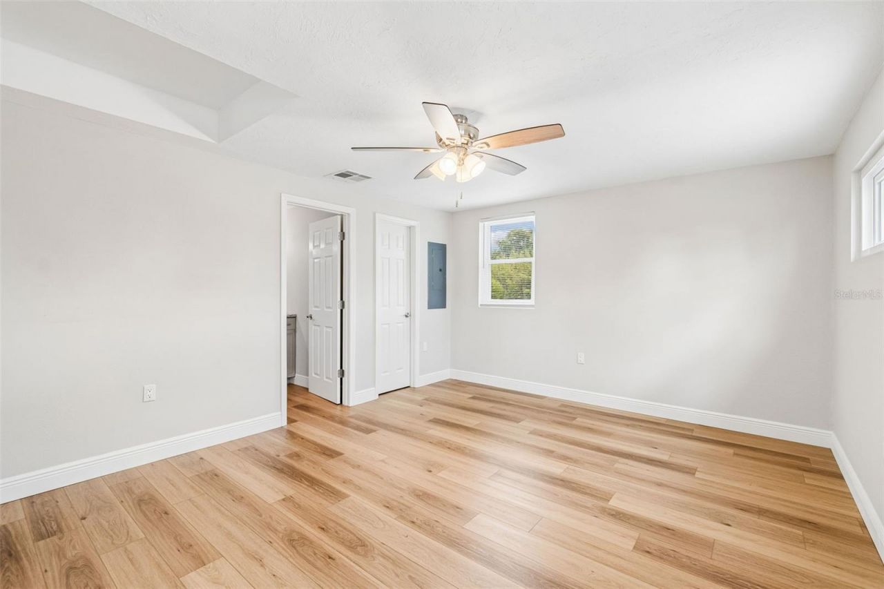 7745 Westmoreland Drive, Sarasota, FL 34243 Photo