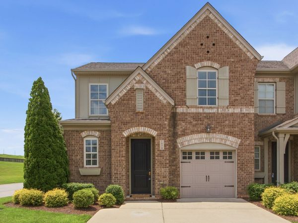 1970 Newark Ln, Thompsons Station, TN 37179