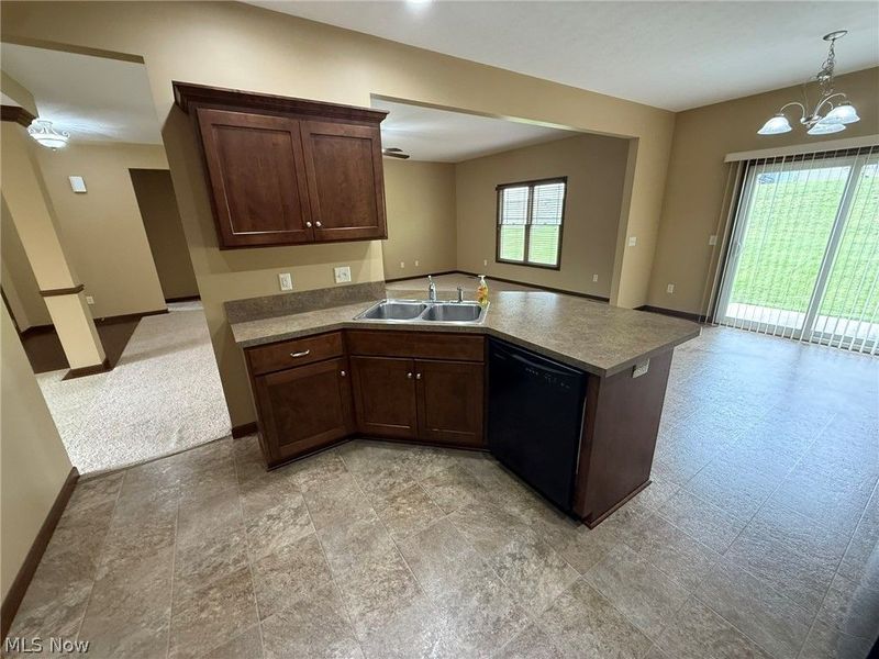 485 Gasser Circle SE, New Philadelphia, OH 44663 Photo 11
