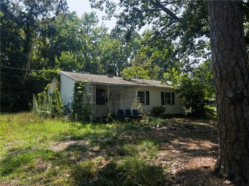 2005 Martlet Street, Greensboro, NC 27403 Main Photo