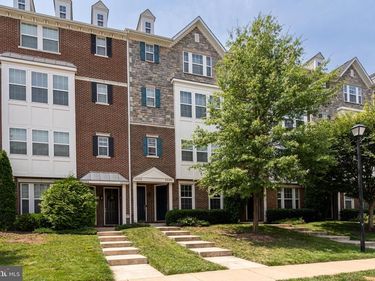 44100 VAIRA TERRACE, CHANTILLY, VA 20152