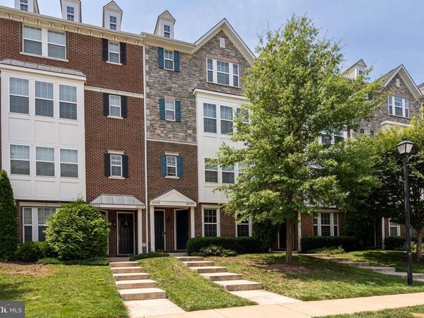 44100 VAIRA TERRACE, CHANTILLY, VA 20152