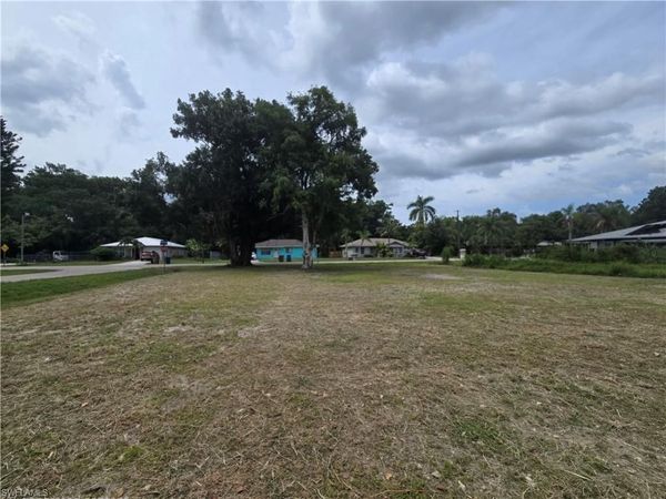 13201 5th ST, FORT MYERS, FL 33905