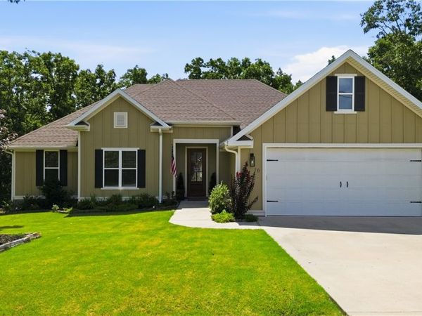 16 Brittany Lane, Bella Vista, AR 72714