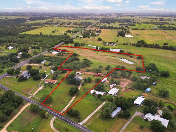 12591 LAVERNIA RD, St Hedwig, TX 78152