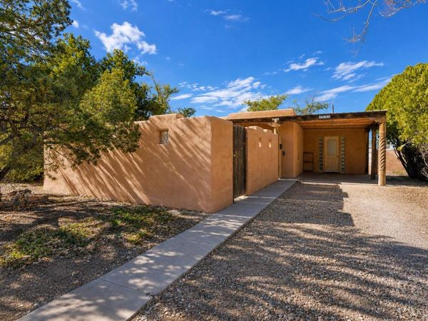 1133 Girard Boulevard NE, Albuquerque, NM 87106