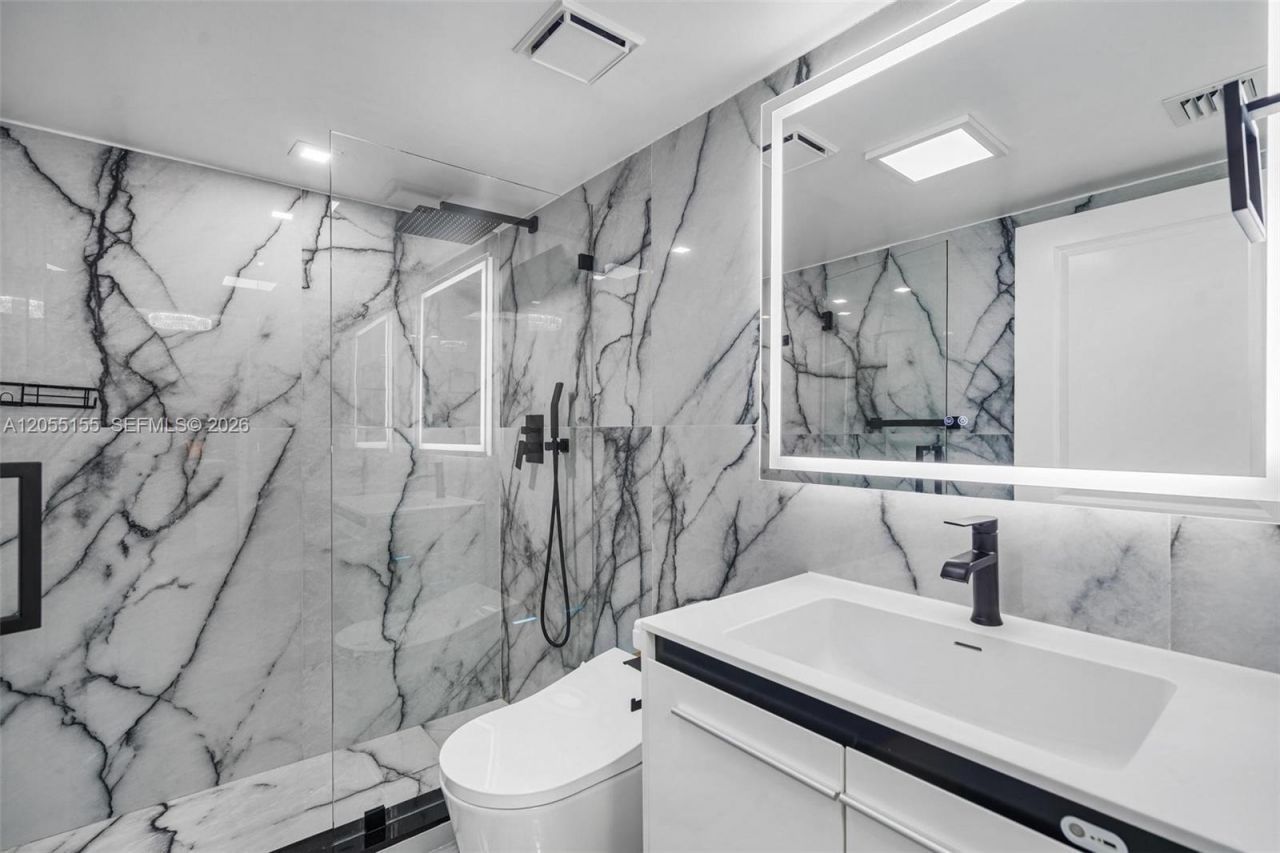 1623 Collins Ave , Unit 716, Miami Beach, FL 33139 Photo