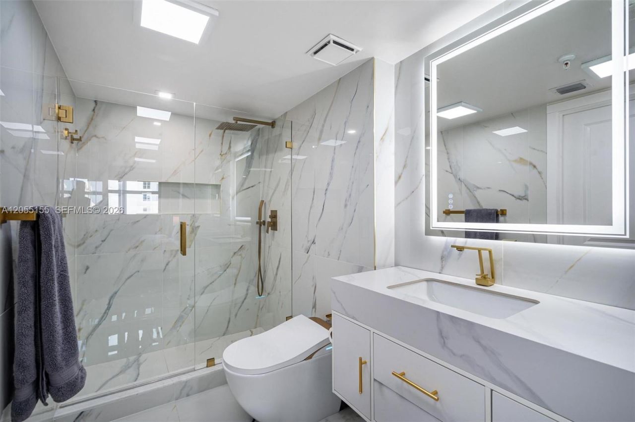 1623 Collins Ave , Unit 716, Miami Beach, FL 33139 Photo