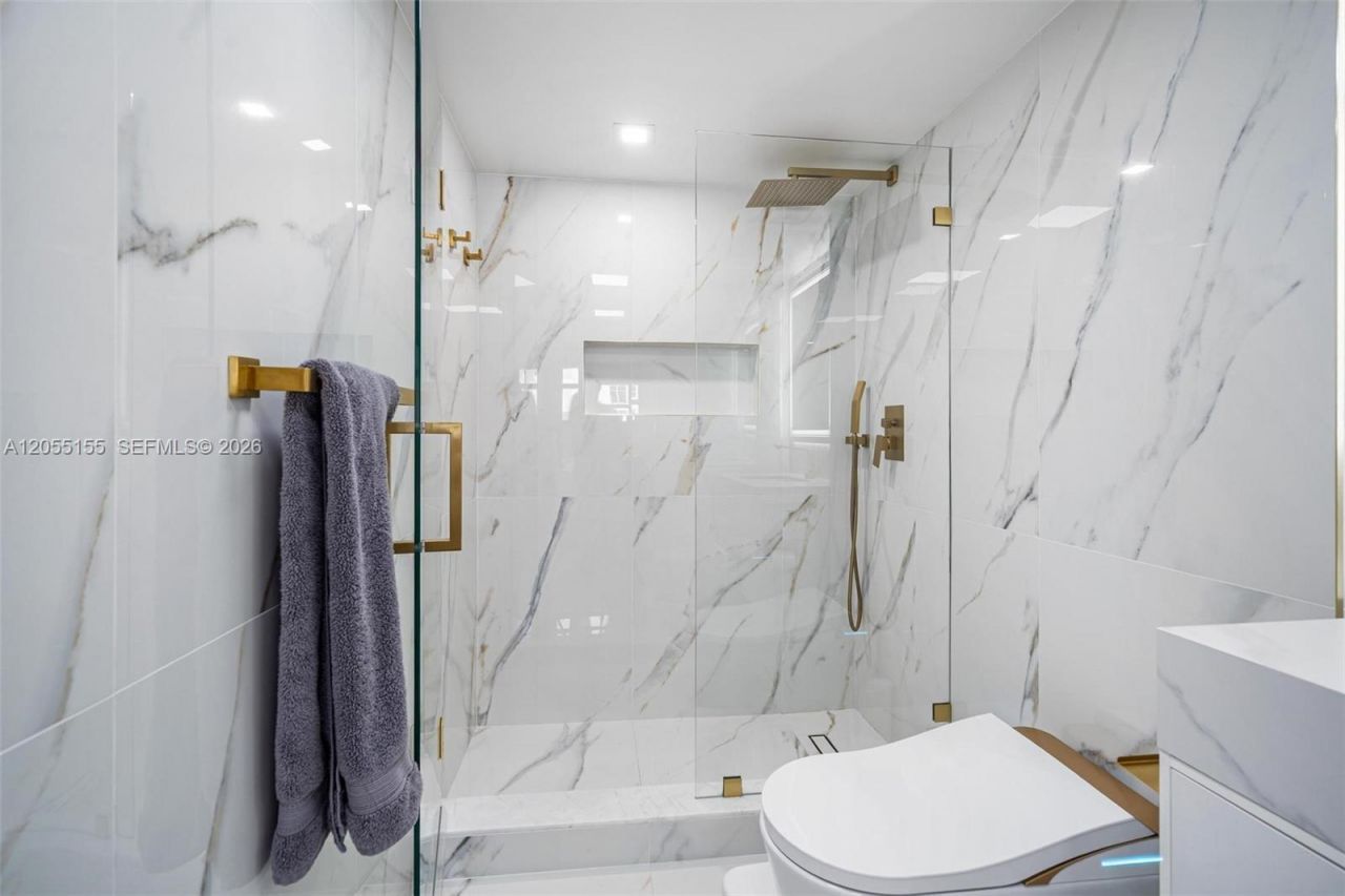 1623 Collins Ave , Unit 716, Miami Beach, FL 33139 Photo