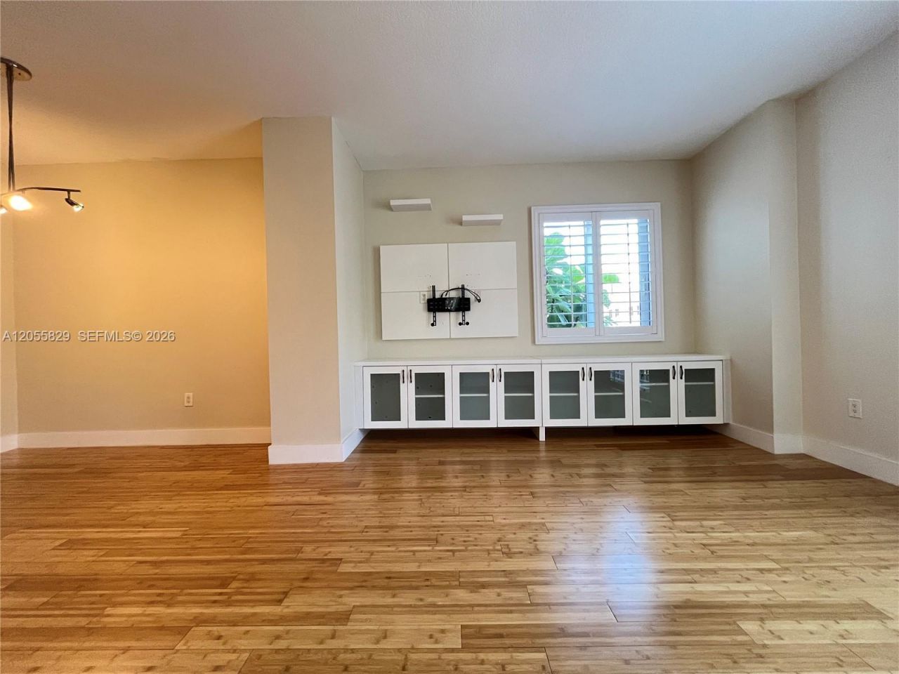 10 Aragon Ave , Unit 614, Coral Gables, FL 33134 Photo
